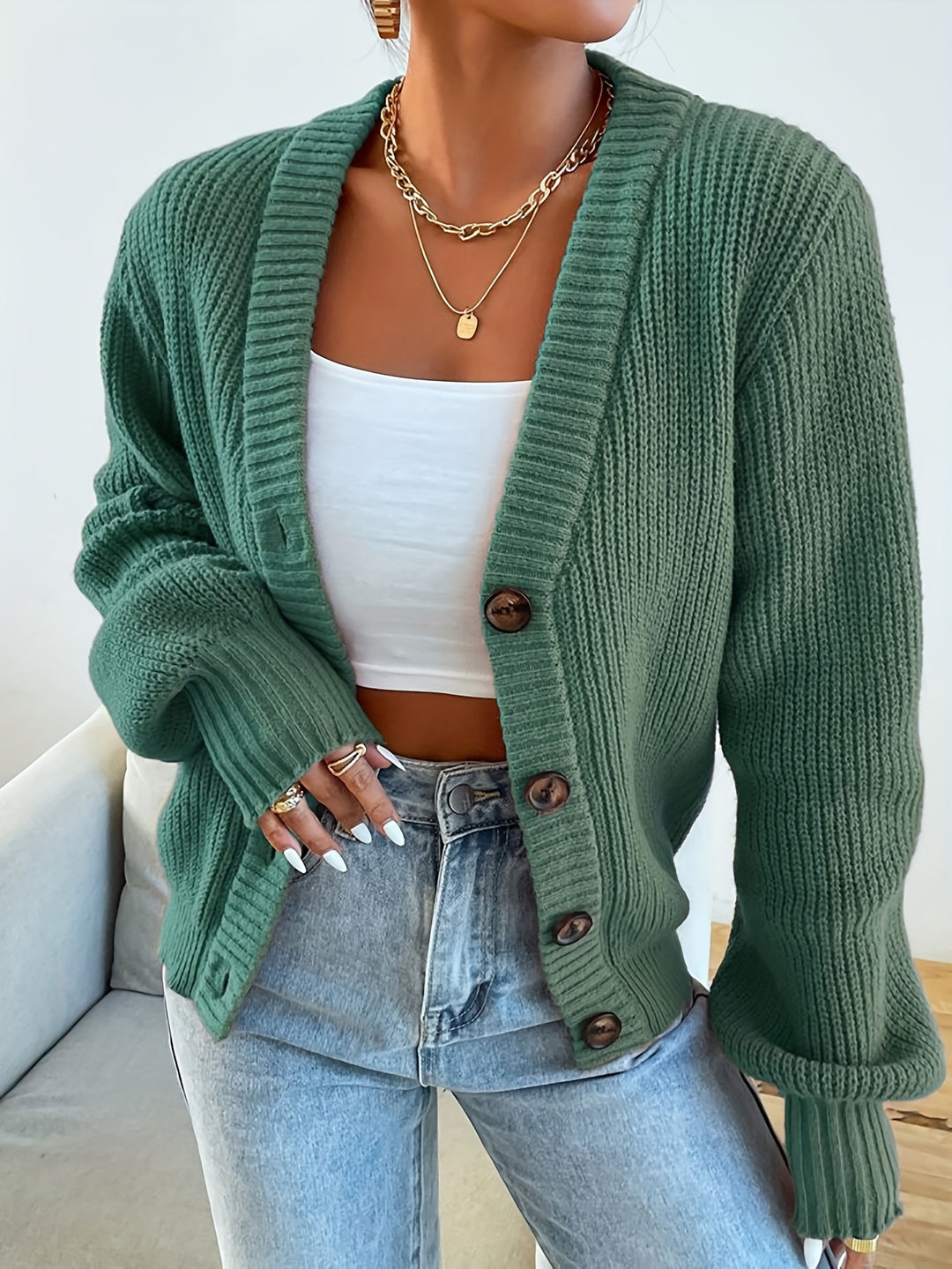 Damen bequeme Strickjacke mit schickem V-Ausschnitt Heidi-Mode