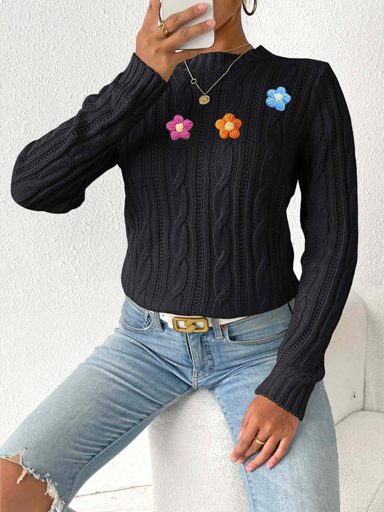 Damen Strickpullover mit floralen Akzenten und raffiniertem Zopfmuster Heidi-Mode