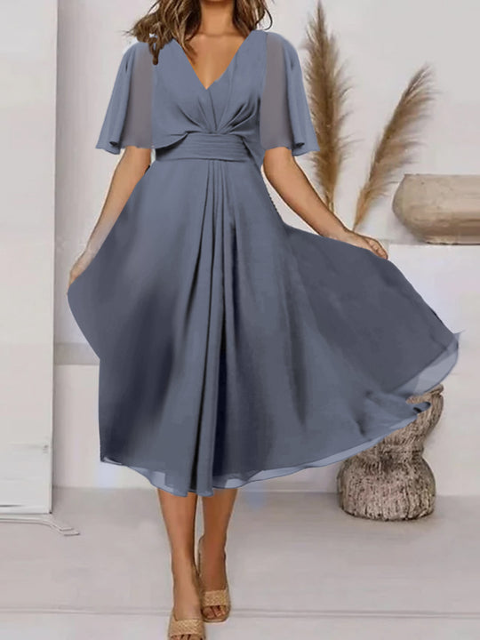 Heidi Mode | V-Ausschnitt Taille Swing Kleid