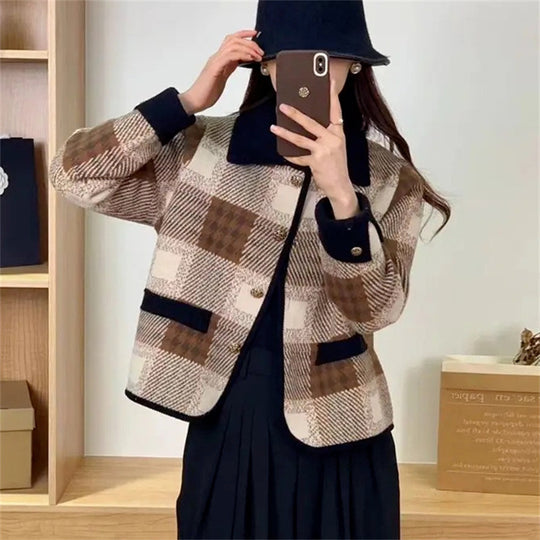 Damen Karierte Blazerjacke mit herausnehmbaren Taschen und Knopfdetails Heidi-Mode