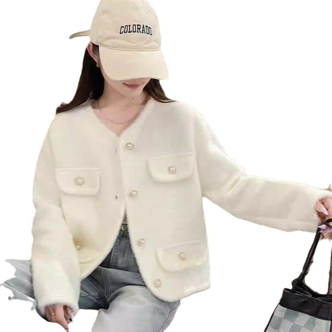 Damen Flauschiger Cardigan mit dekorativen Knopfdetails und praktischen Taschen Heidi-Mode