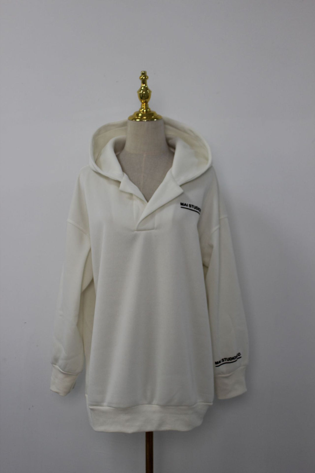 DamenOversized Sweater mit Eingrifftaschen und Kapuze Heidi-Mode