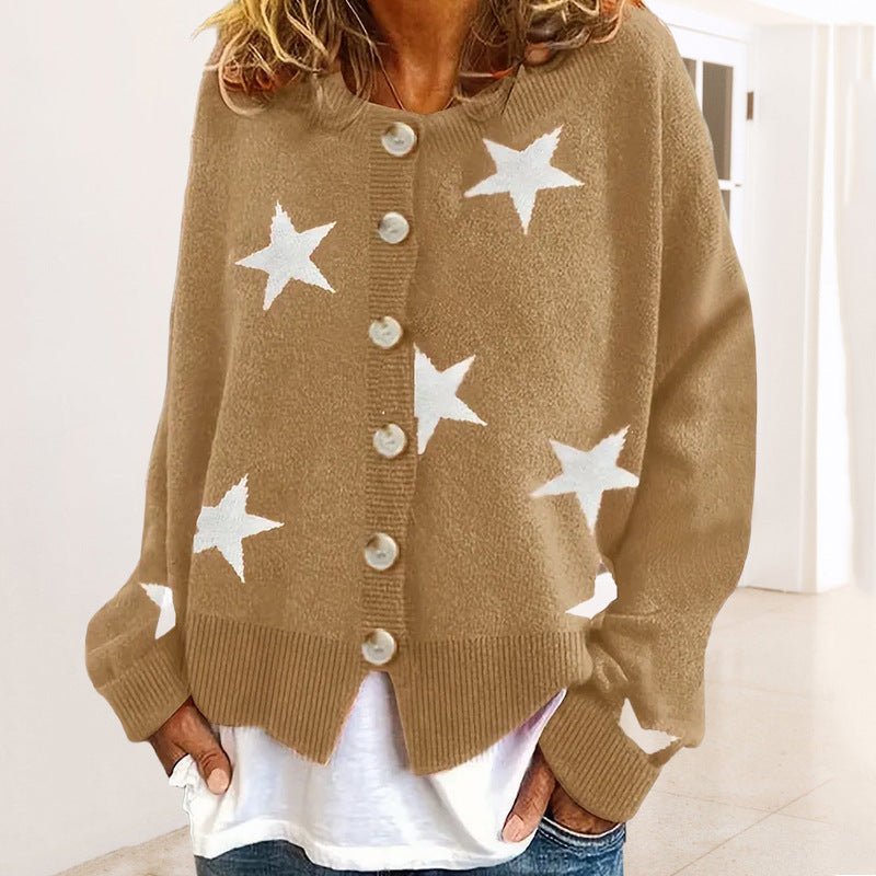 Damen modische Strickjacke mit Sternenmuster und Knopfdetails Heidi-Mode