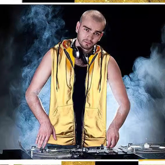 Herren angesagte Kapuzenweste mit metallischem Glanz und praktischen Taschen Heidi-Mode