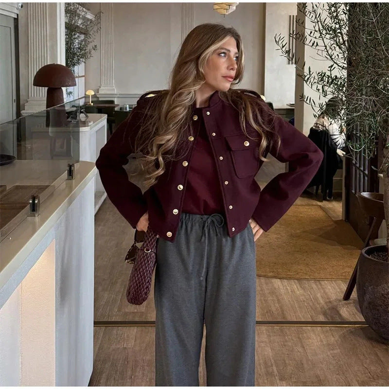 Damen Modische Kurzjacke mit praktischen Taschen und goldenen Druckknöpfen Heidi-Mode