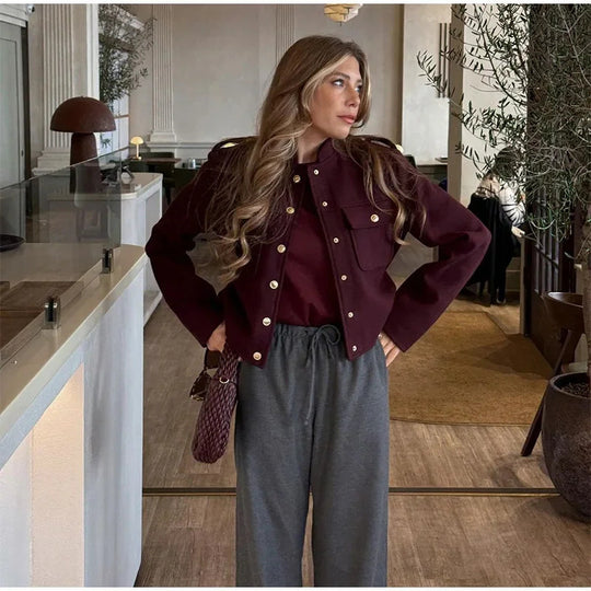 Damen Modische Kurzjacke mit praktischen Taschen und goldenen Druckknöpfen Heidi-Mode