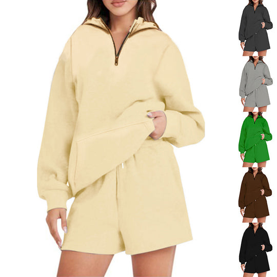 Damen lässiger Hoodie mit kurzem Schnitt und praktischen Taschen Heidi-Mode