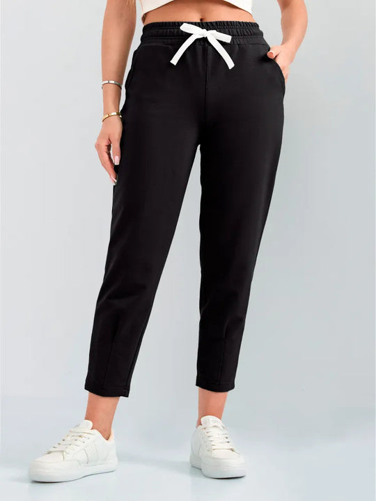 Damen Elegante Jogginghose mit Kordelzug und schmalem Schnitt Heidi-Mode