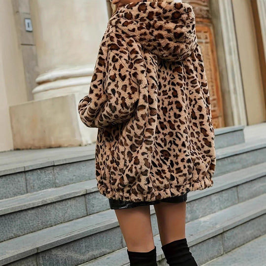Damen Kunstfelljacke mit modernem Leopardenmuster und Kapuze Heidi-Mode
