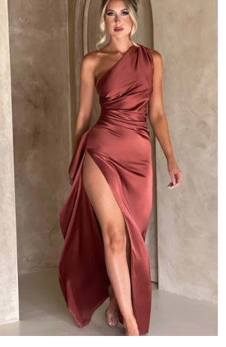 Damen Elegantes Ein-Schulter Maxikleid mit hohem Schlitz und figurformendem Design Heidi-Mode