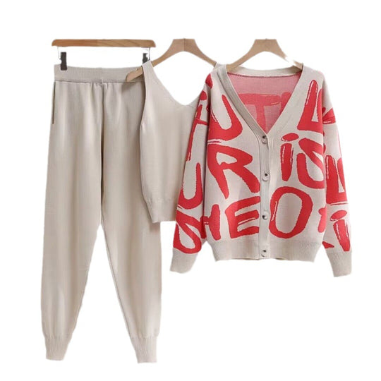 Damen gemütliches Strick-Loungewear-Set mit Dekorativem Schriftzug Heidi-Mode