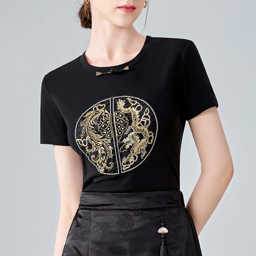 Damen T-Shirt mit exquisitem, vielfarbigen Stickdesign und elegantem Knopfdetail Heidi-Mode