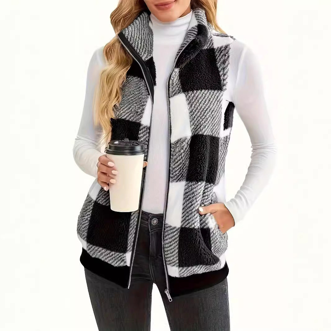 Damen Weste aus kuscheligem Fleece mit Karomuster und praktischen Taschen Heidi-Mode