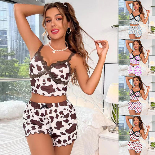 Damen Schlafanzug-Set mit verspieltem Kuhmuster und zarter Spitzenverzierung Heidi-Mode