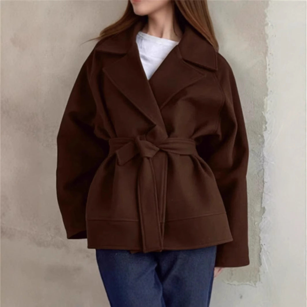 Damen Modische Wickeljacke aus hochwertigem Material mit taillierbarem Gürtel Heidi-Mode