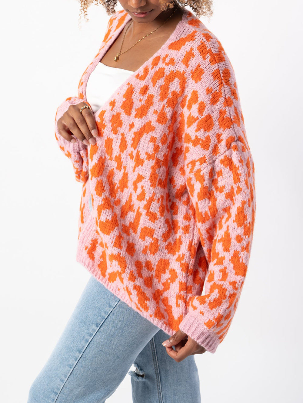 Damen grob gestrickter Cardigan mit stilvollem Leopardenmuster und bequemen Oversize-Details Heidi-Mode