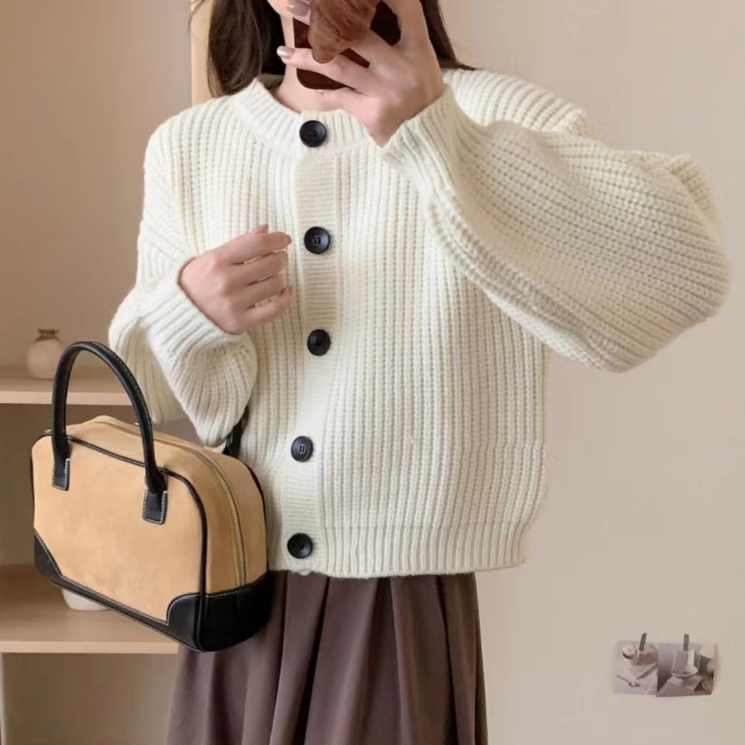 Damen modische Strickjacke mit knöpfbarem Design und balloonärmeln Heidi-Mode