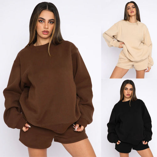 Damen Kuscheliger Sweatshirt und kurze Hose Set Heidi-Mode