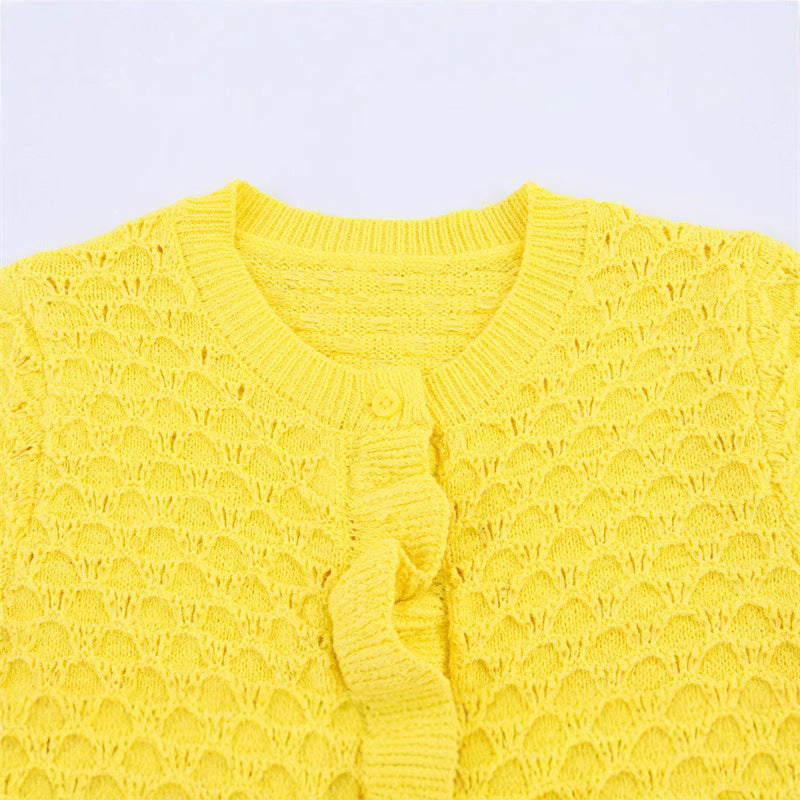 Damen Strickjacke mit Rüschendetails und Knopfleiste Heidi-Mode