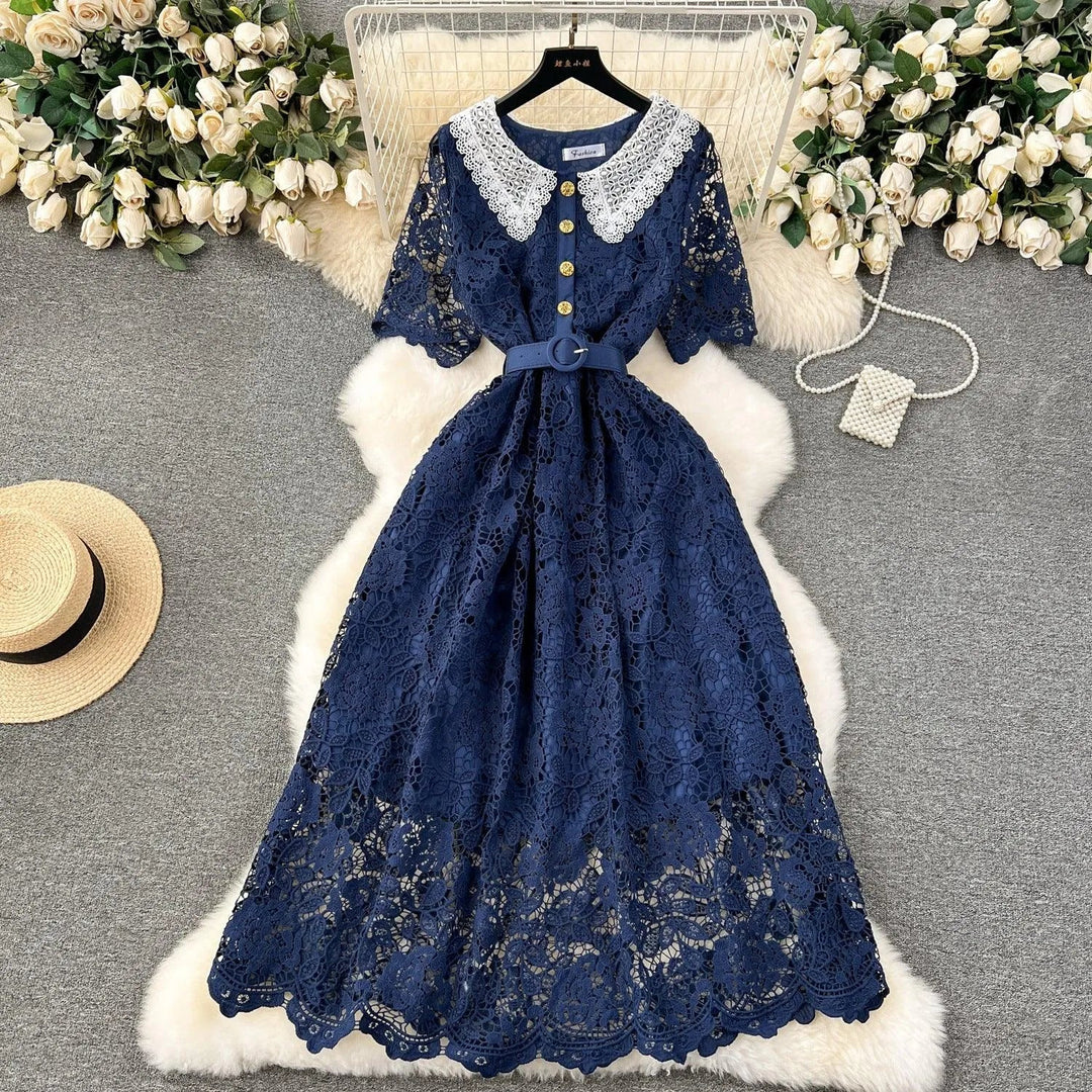 Heidi-Mode | Mittel langes Spitzenkleid
