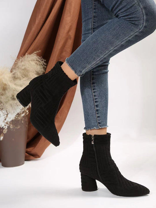 Damen Stiefeletten mit zeitgemäßem Strickdesign und komfortablem Blockabsatz Heidi-Mode