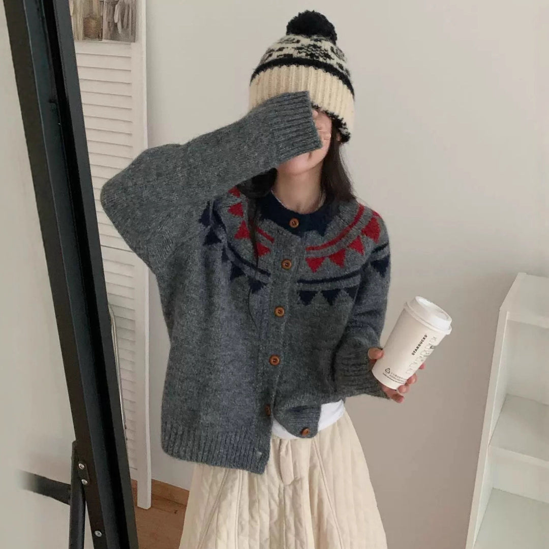Damen Grobstrickcardigan mit aufwendigem Farbmuster und komfortablem Knopfverschluss Heidi-Mode