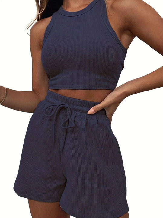 Heidi-Mode | Modische Freizeitshorts mit einfarbigem Westen