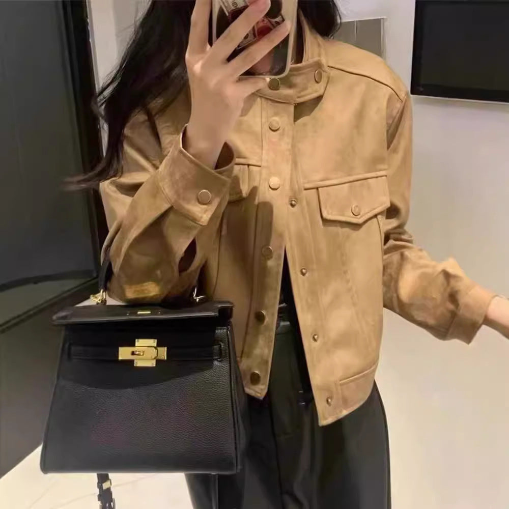Damen Modische Kurzjacke im Stilmix mit Taschen und Knopfdetails Heidi-Mode
