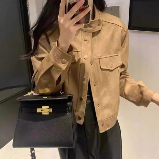 Damen Modische Kurzjacke im Stilmix mit Taschen und Knopfdetails Heidi-Mode