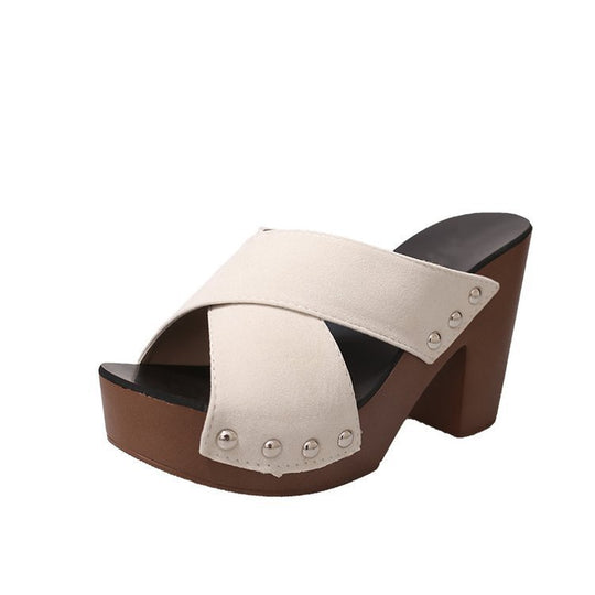 Damen Plateau-Pantoletten mit elegantem Kreuzband-Design und schickem Absatz Heidi-Mode