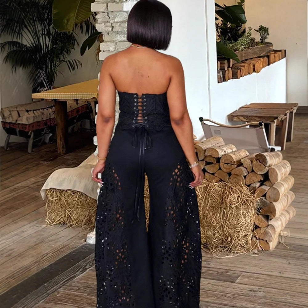 Damen Elegantes Jumpsuit mit floralen Lochdetails Heidi-Mode
