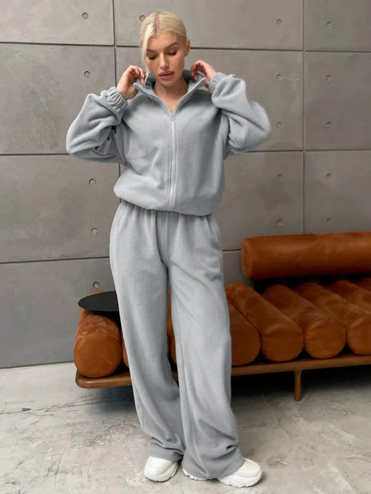 Damen Elegantes Fleece-Trainingsset mit hohem Kragen und weitem Bein Heidi-Mode
