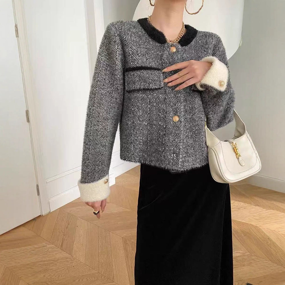 Damen Modischer Strickjacke mit Struktur und eleganten Knopfdetails Heidi-Mode