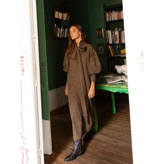 Damen Maxikleid mit eleganten Puffärmeln und schickem Schlips Heidi-Mode