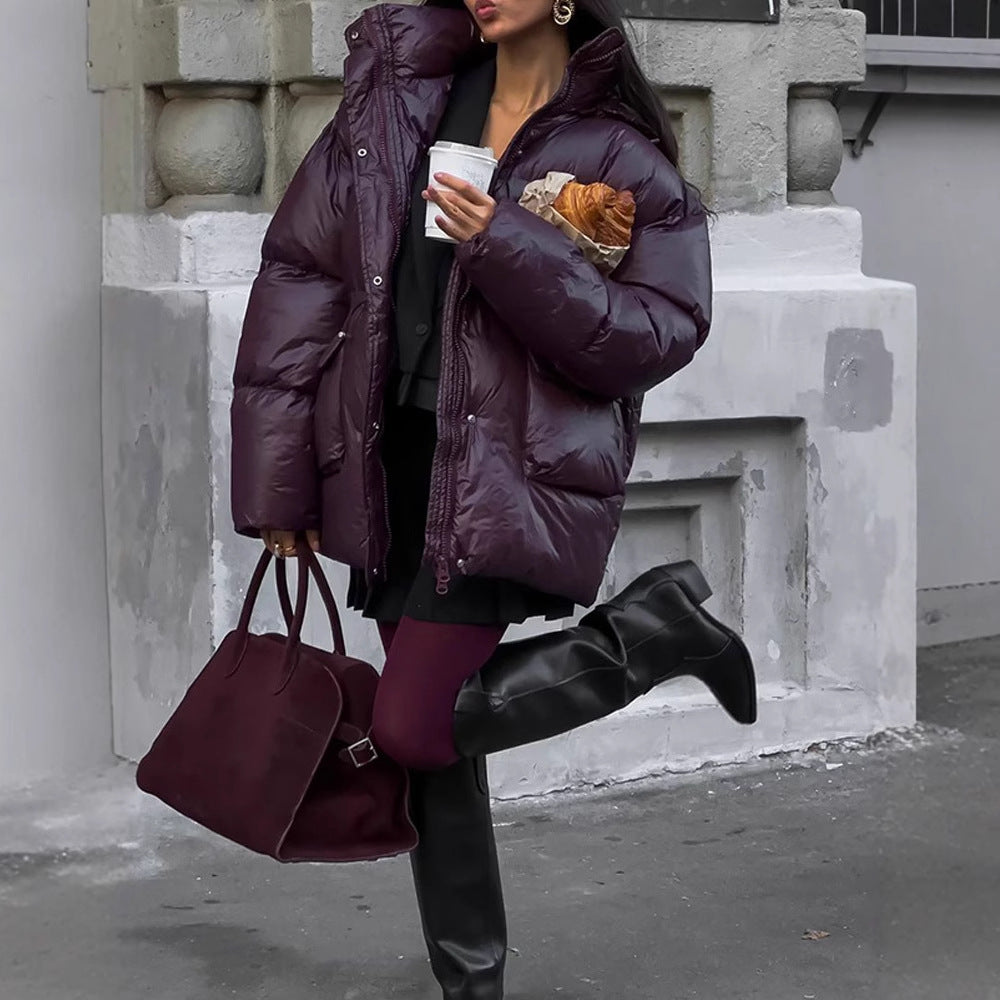 Damen Oversized Daunenjacke mit sichtbarem Steppdesign und hohem Kragen Heidi-Mode