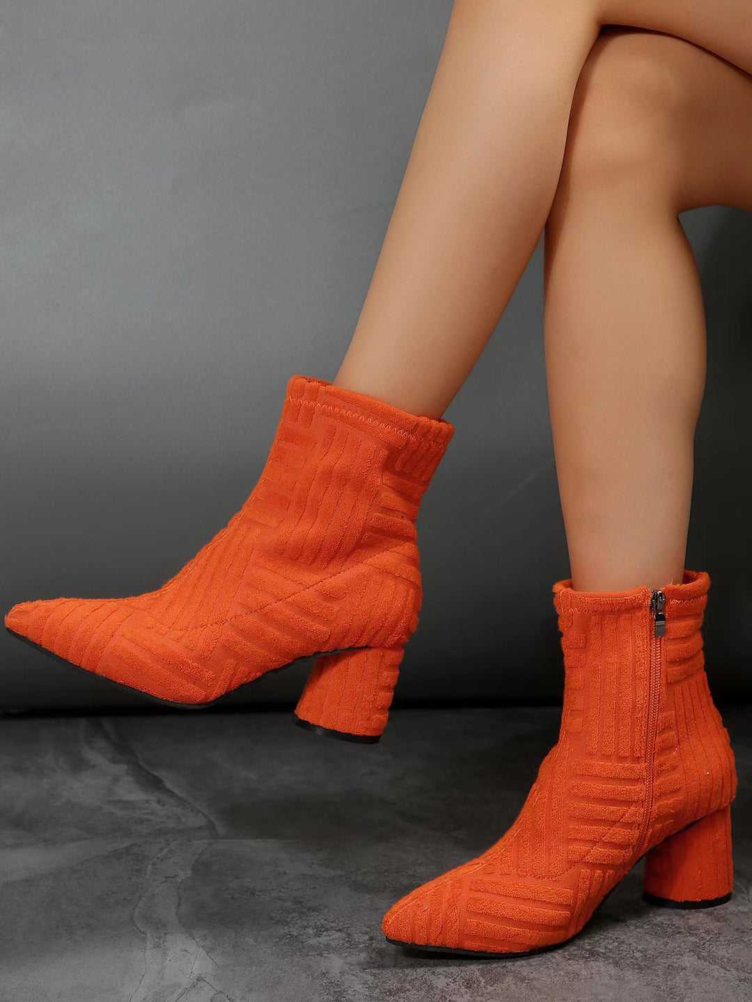 Damen Stiefeletten mit zeitgemäßem Strickdesign und komfortablem Blockabsatz Heidi-Mode