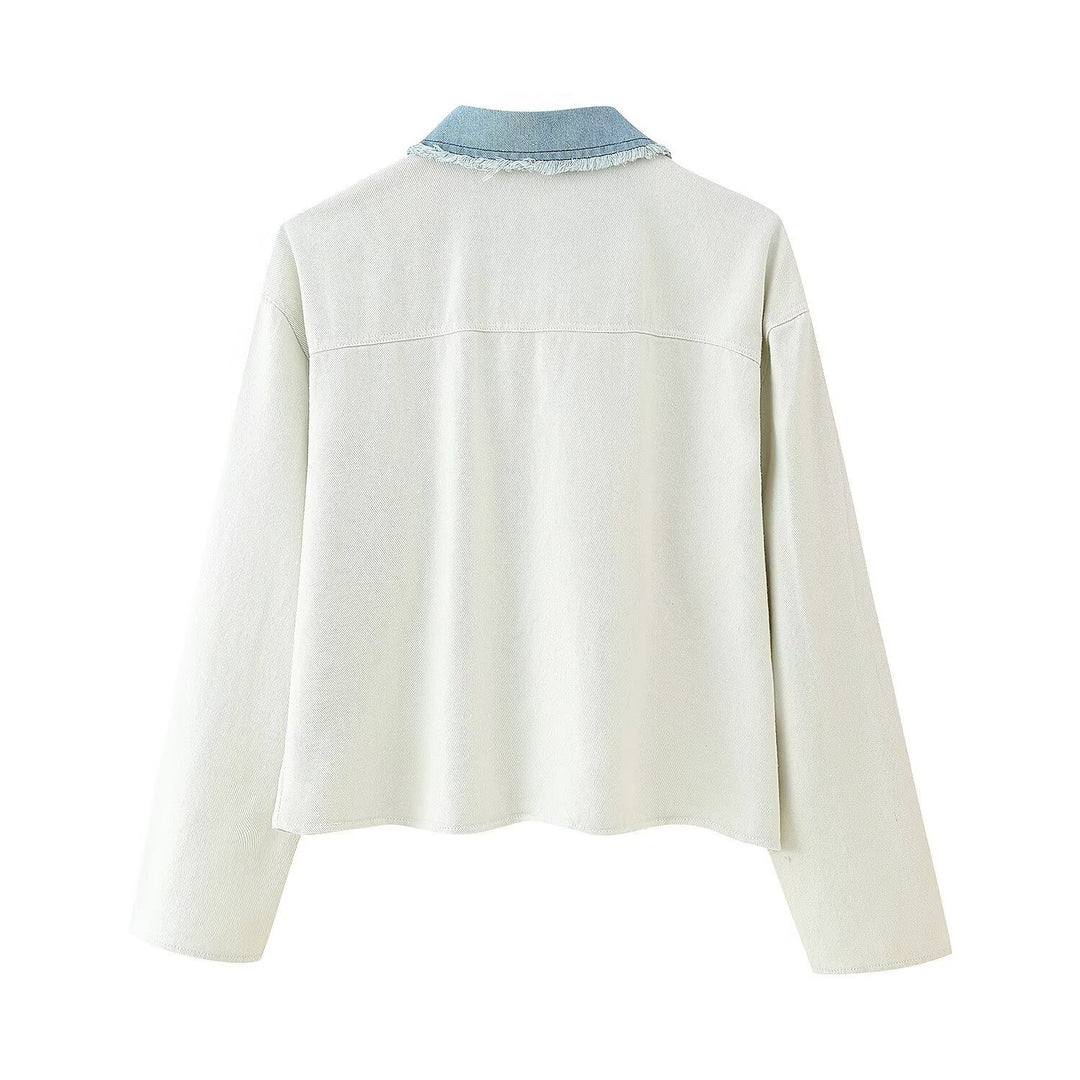 Damen cropped Denimjacke mit kontrastierenden Taschen und fransigem Saum Heidi-Mode