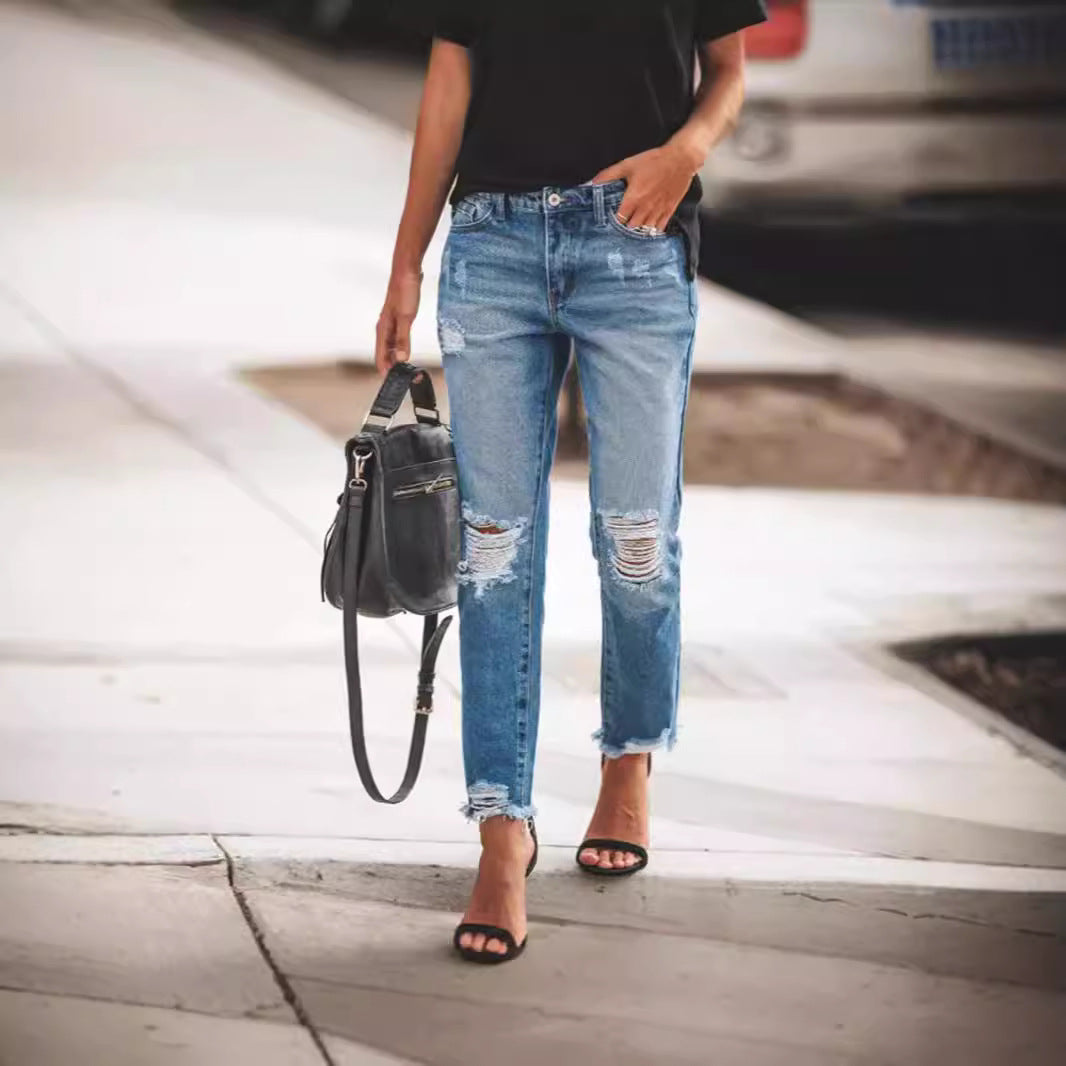 Damen Jeanshose mit modischen Destroyed-Details und bequemer Passform Heidi-Mode