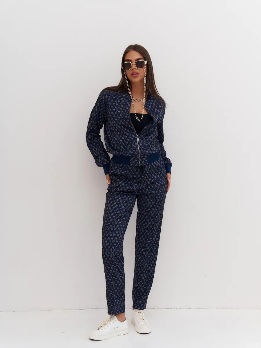 Damen elegantes und lässiges Freizeitensemble mit bomberjacken-inspirierten Details Heidi-Mode