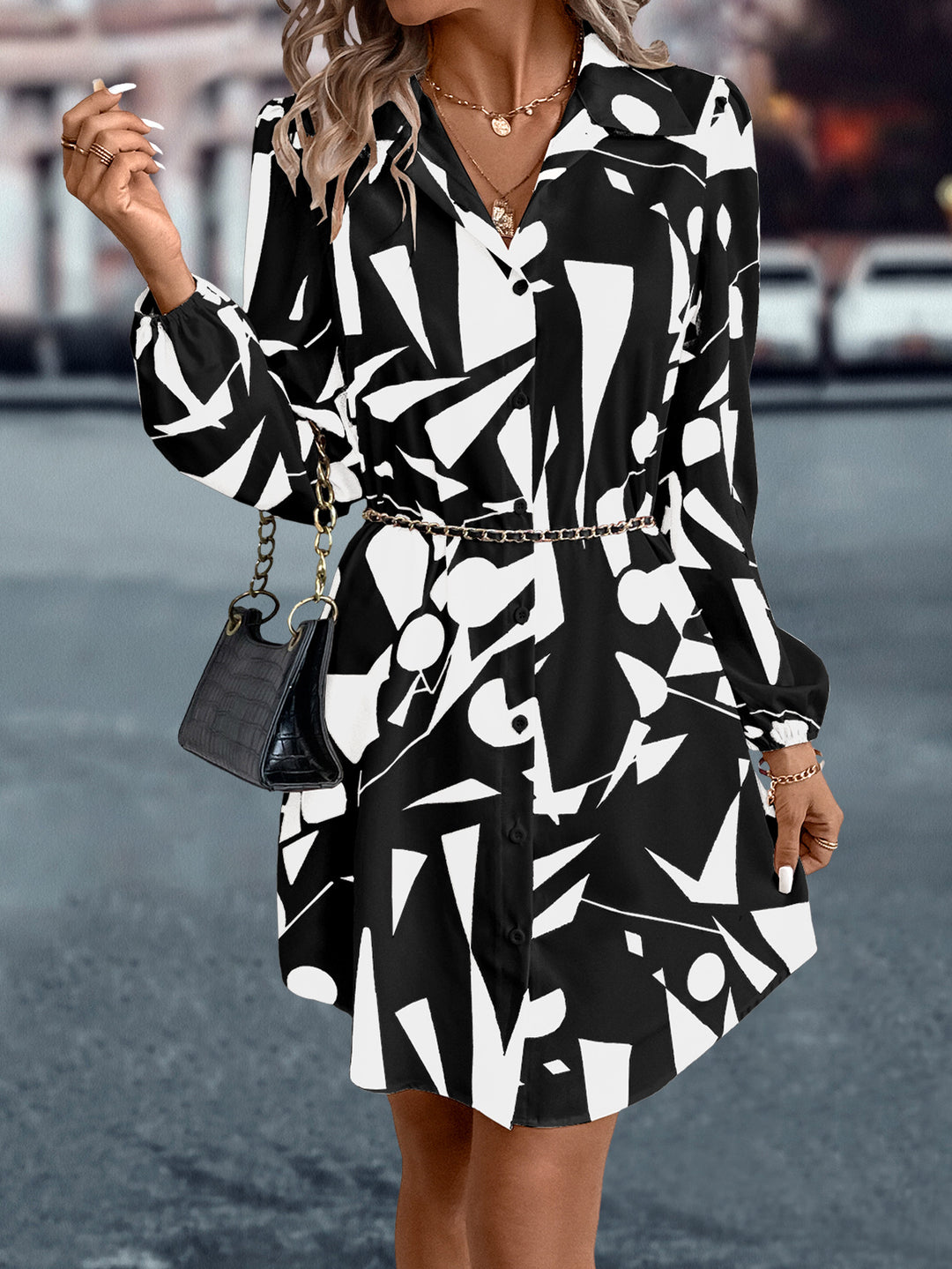 Damen Hemdblusenkleid im modernen Grafikdesign mit Bindegürtel Heidi-Mode