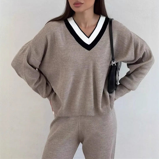 Damen gemütlicher V-Ausschnitt Pullover mit gestreiftem Kragen Heidi-Mode