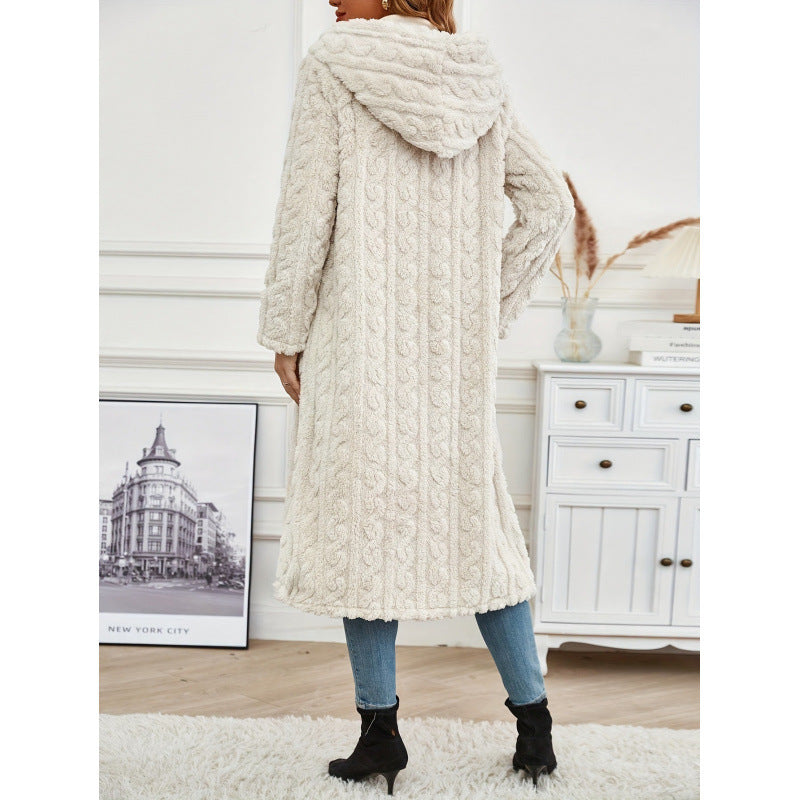 Damen Strickmantel mit Oversized-Kragen und originellen Zopfmuster Heidi-Mode