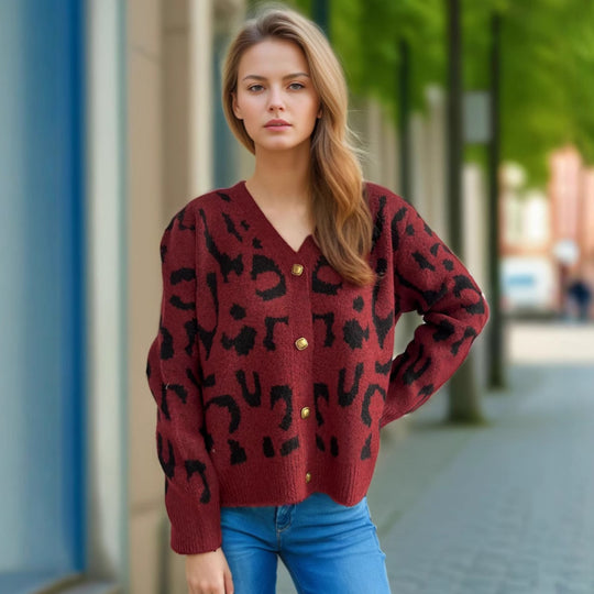 Damen Strickjacke im modernen Leopardenmuster mit Knopfdetails Heidi-Mode