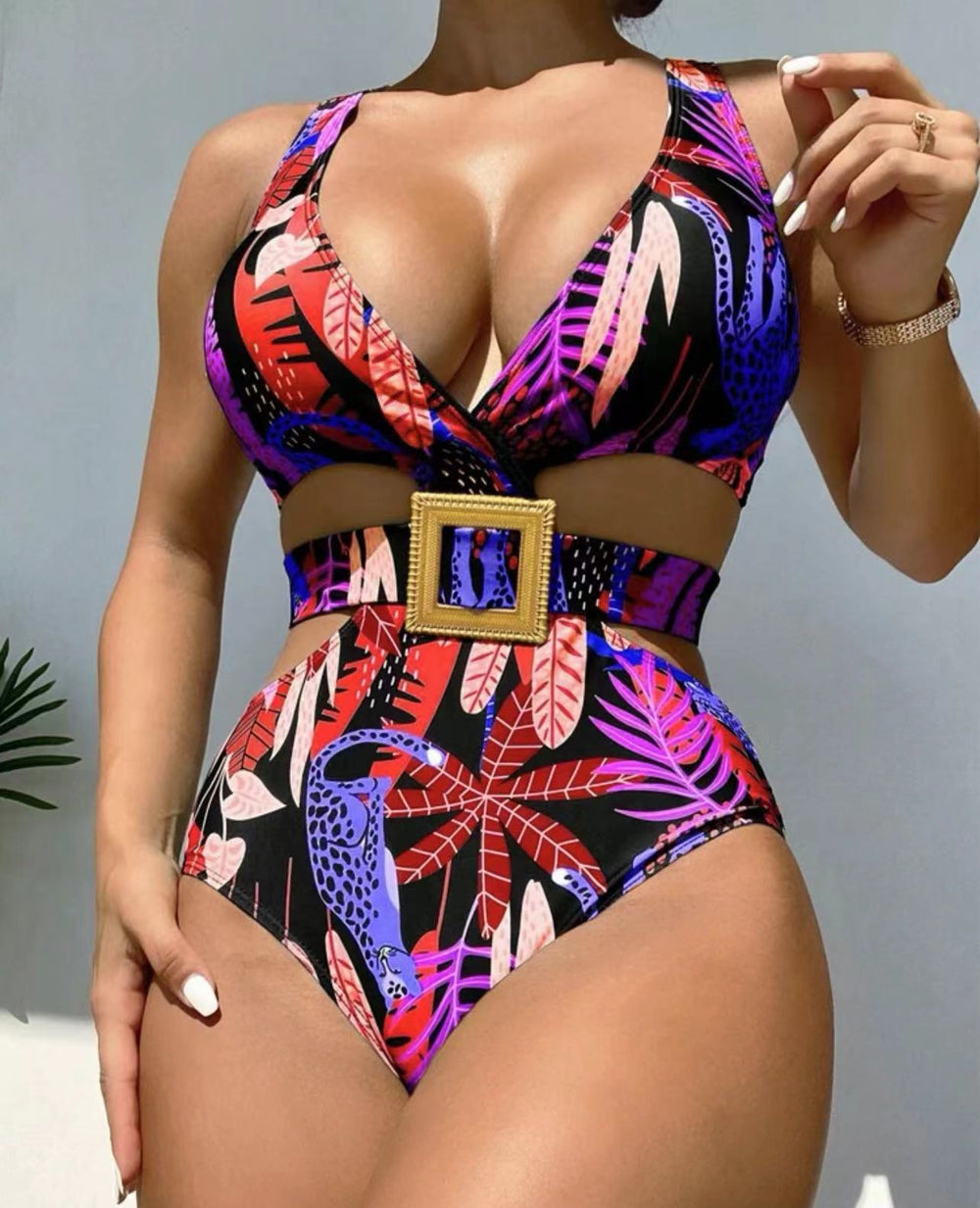 Damen Einteiliger Badeanzug mit modischem Cut-Out und eleganter Schnalle Heidi-Mode