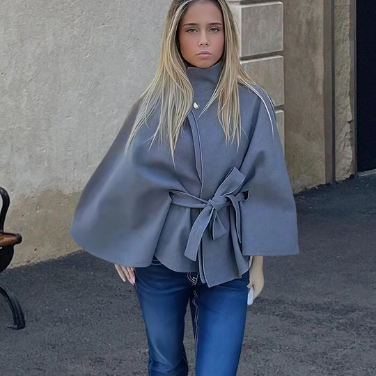 Damen Kapuzenjacke mit Wickelgürtel und elegantem Stehkragen Heidi-Mode