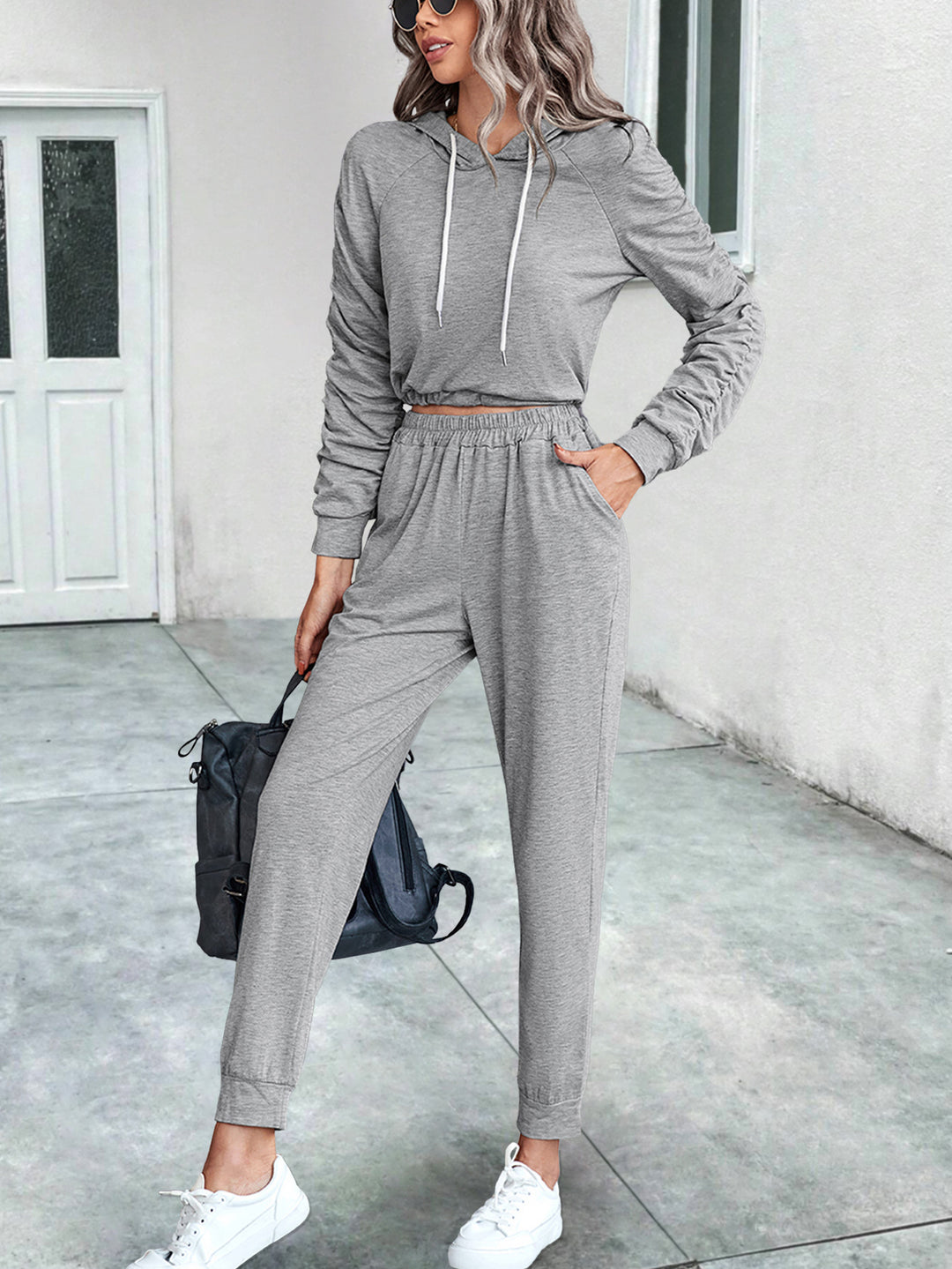 Damen Cropped Hoodie mit Laufhose Set Heidi-Mode
