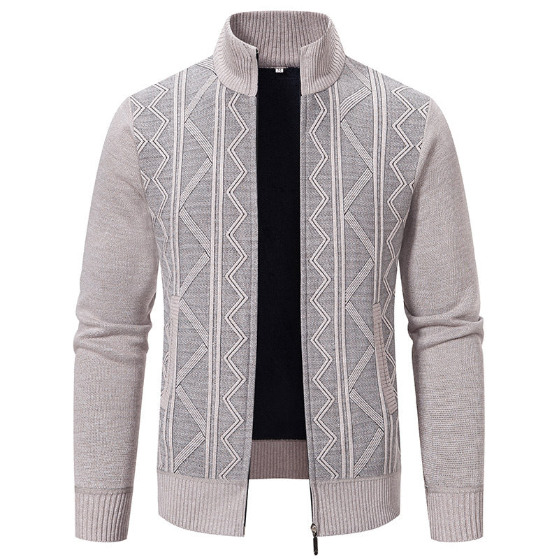 Herren elegante Strickjacke mit strukturiertem Zopfmuster und hohem Kragen Heidi-Mode