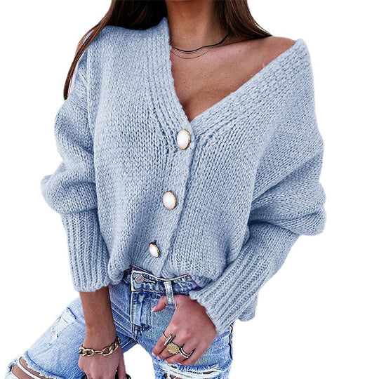 Damen Kuscheliger Cardigan mit tiefem V-Ausschnitt und dekorativen Knöpfen Heidi-Mode