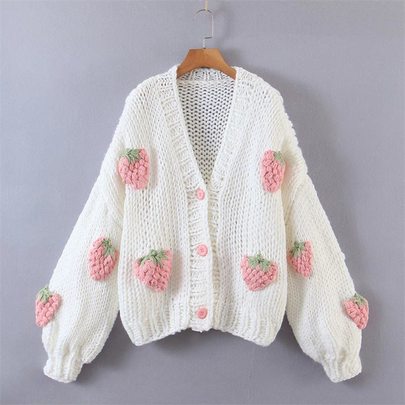 Damen Strickjacke mit Erdbeerapplikationen und Knopfverschluss Heidi-Mode
