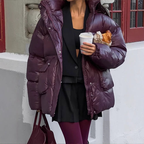 Damen Oversized Daunenjacke mit sichtbarem Steppdesign und hohem Kragen Heidi-Mode
